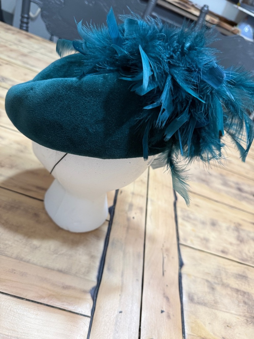 Vintage Chapeau Creations Teal Velvet Feather Pillbox Hat - Picture 4 of 7
